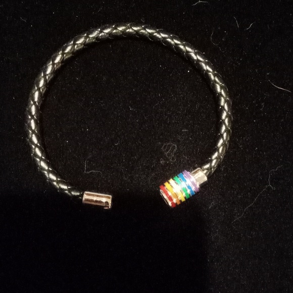 BUNDLE 3/$20* 💥🌈 LGBTQ 🌈💥Pride bracelet - Picture 3 of 4